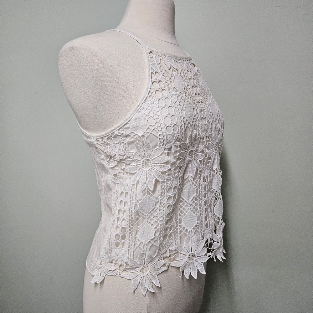 Rebellion Lace Crochet Daisy Halter White Festival Embroidered Knit Tank NWT - Picture 8 of 15